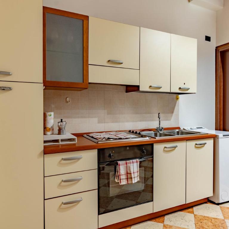 ARENA LUXURY EXPERIENCE Elegante appartamento di 78 mq in Via Mazzini, appartamento per 5 persone - WIFI VELOCE ed elegante balcone - Appartamento Deluxe - 10