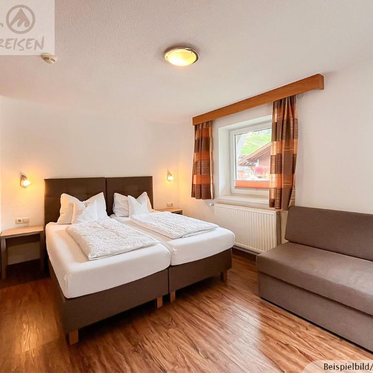 Sporthotel Bergheim - Dreibettzimmer mit Balkon - 7