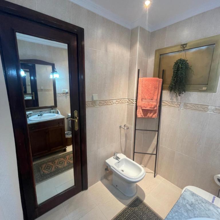 Marbella Beach Front Edificio Mayoral Centro Ciudad Primera Línea Muy Espacioso Opción Alquiler Barco - Apartamento de 3 dormitorios - 54