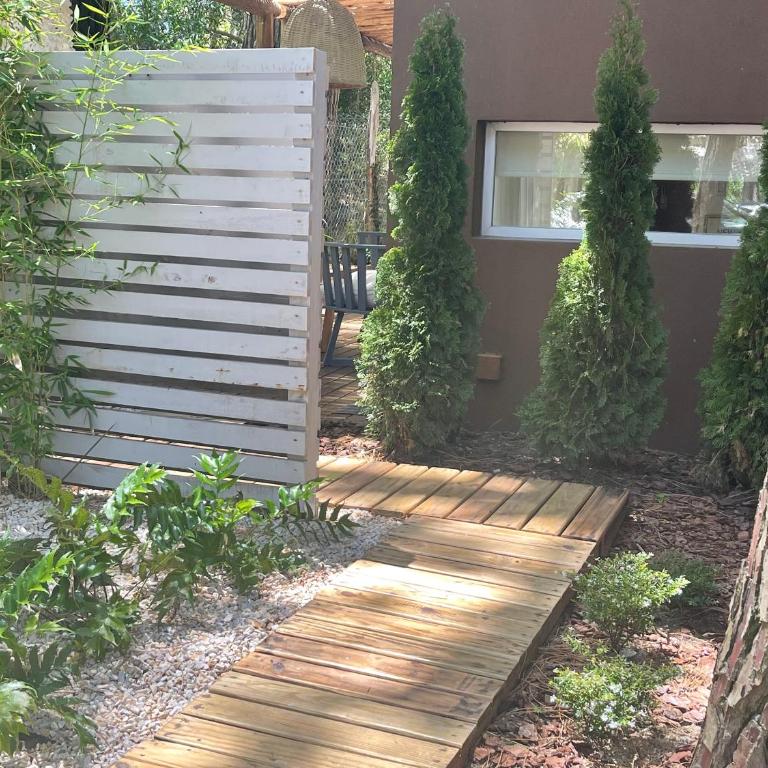 Terral Suites - Deluxe One-Bedroom Apartment with Garden View - 6