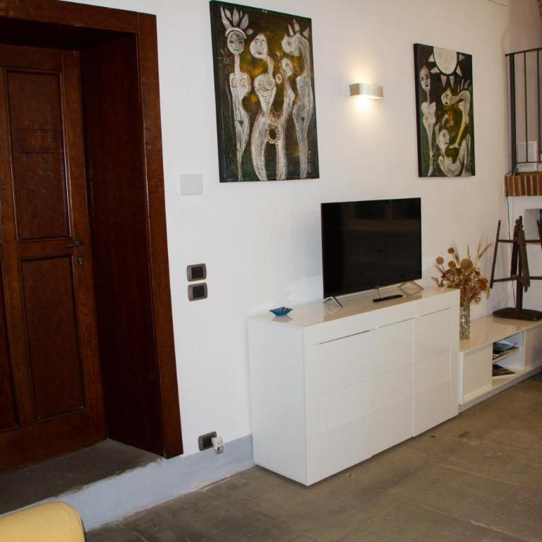 Charme & Art Gallery Home - Pescioni - Appartamento con 2 Camere da Letto - 8