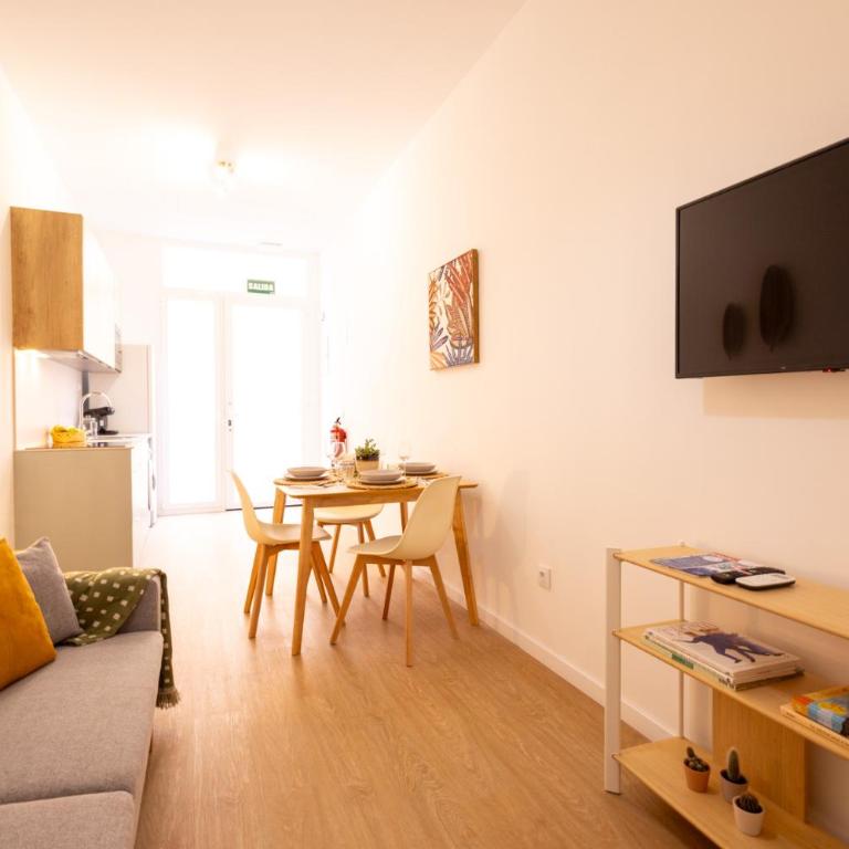 FLORIT FLATS - The Maritim Metro Station Suites - Apartment - Ground Floor - 9