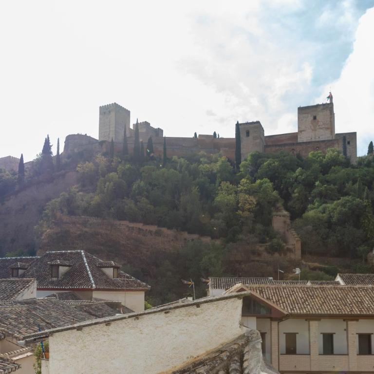 Apartamento Dúplex con vista a la Alhambra - Two-Bedroom Apartment - 2