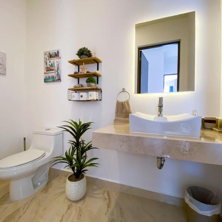 Excellent 3BR PH with Priv Pool Gym Spa Pkg Tennis - Apartment - 3