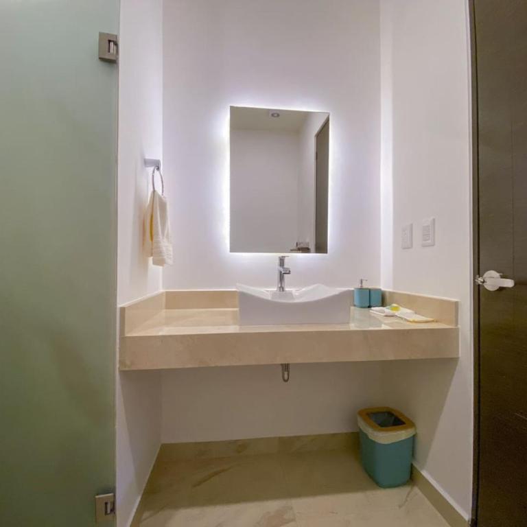 Excellent 3BR PH with Priv Pool Gym Spa Pkg Tennis - Apartment - 4