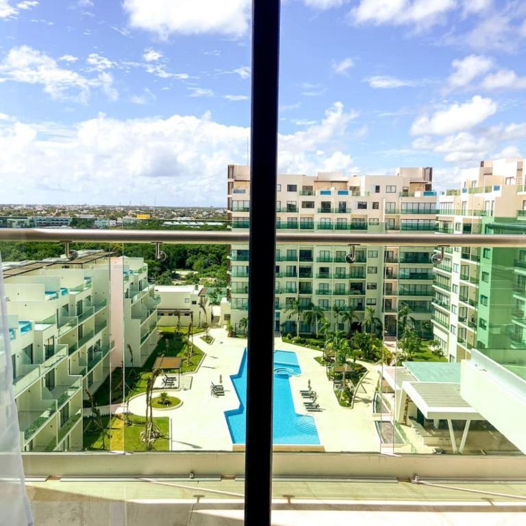 Excellent 3BR PH with Priv Pool Gym Spa Pkg Tennis - Apartment - 17