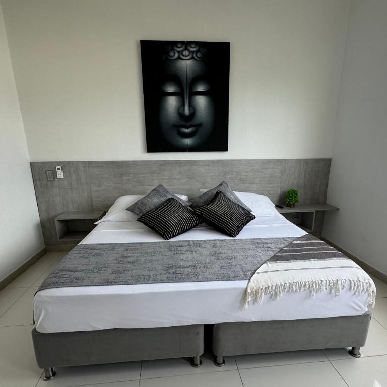 Dreams Scape - Deluxe King Room - 3