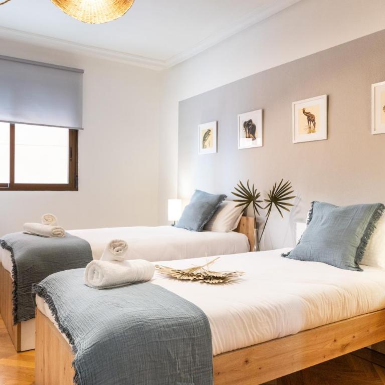 Gran Vía III - En el centro de Madrid - Two-Bedroom Apartment - 3