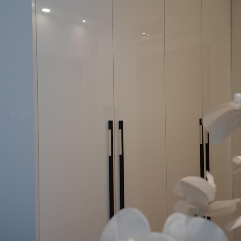 Jacuzzi Life - One-Bedroom Apartment - 19