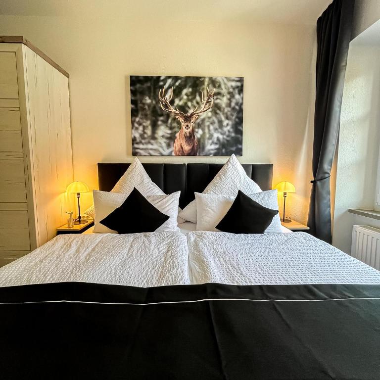 Stay Zen Holz & Hirsch Loft - Parkplatz und Hund - Deluxe Apartment - 17
