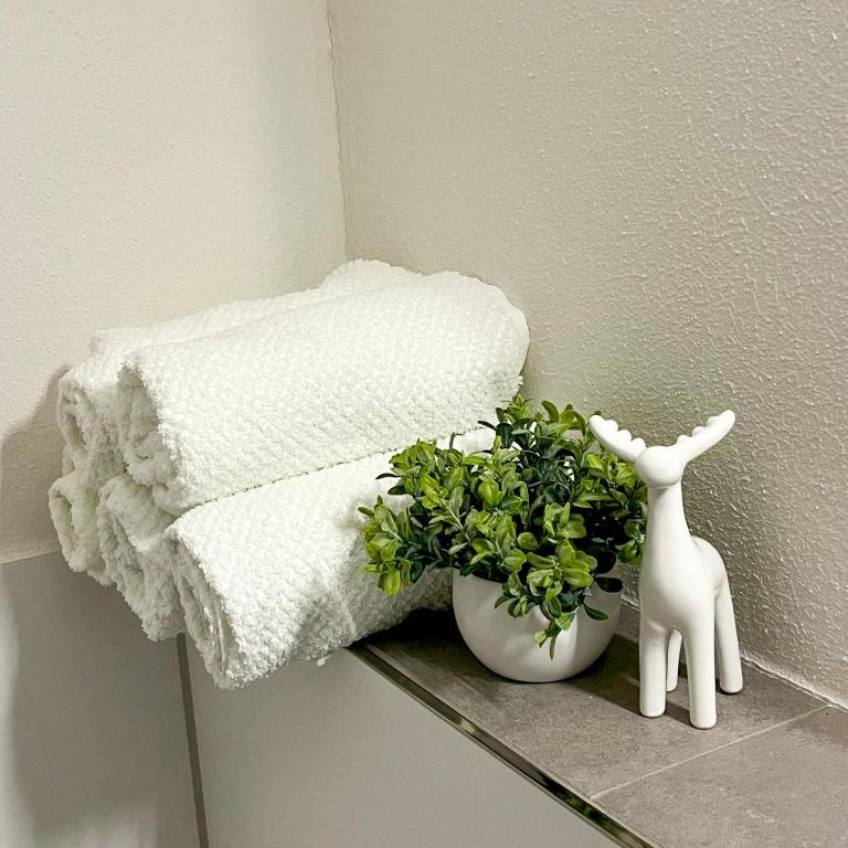 Stay Zen Holz & Hirsch Loft - Parkplatz und Hund - Deluxe Apartment - 22