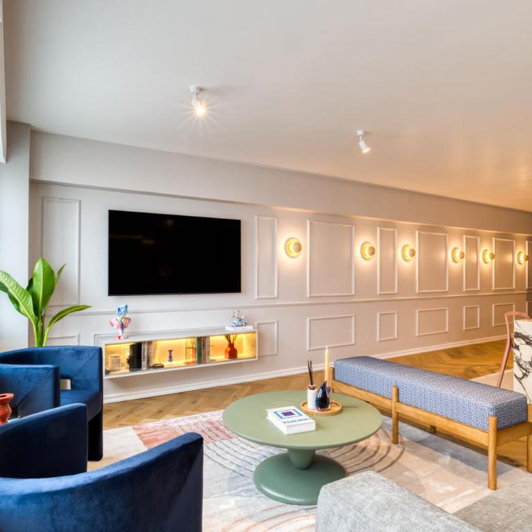 Amsterdam by Mr. W - Three-Bedroom Deluxe Apartment - 8