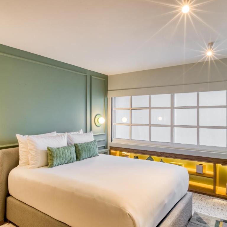 Amsterdam by Mr. W - Three-Bedroom Deluxe Apartment - 30