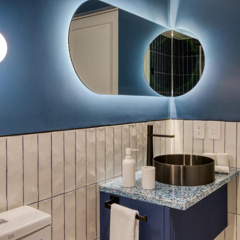 Amsterdam by Mr. W - Three-Bedroom Deluxe Apartment - 43