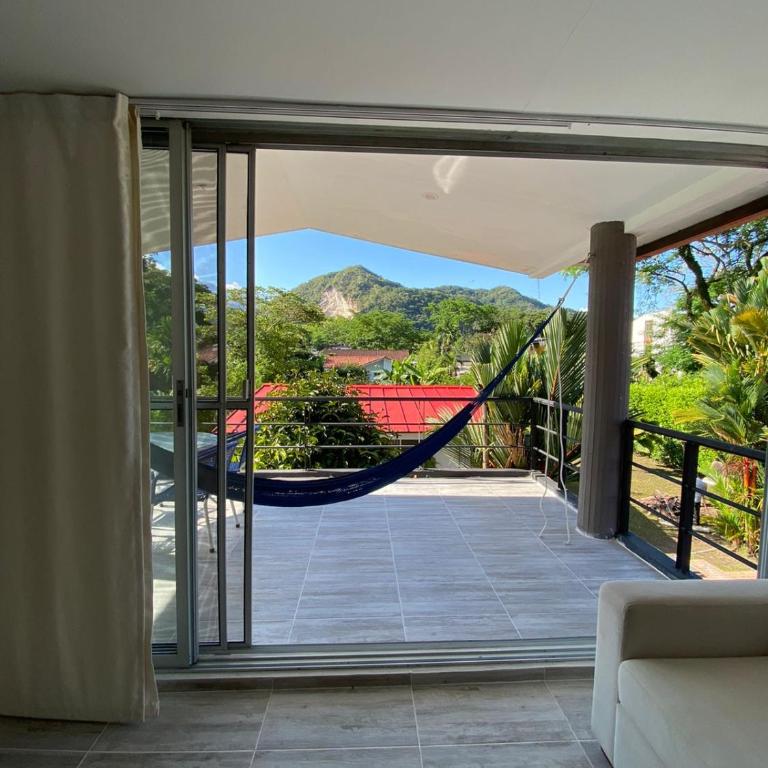 Hermosa Casa de Verano con Piscina - Villavicencio - Four-Bedroom House - 10