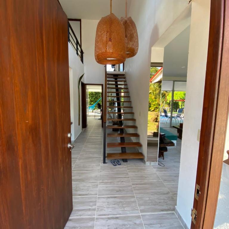 Hermosa Casa de Verano con Piscina - Villavicencio - Four-Bedroom House - 19