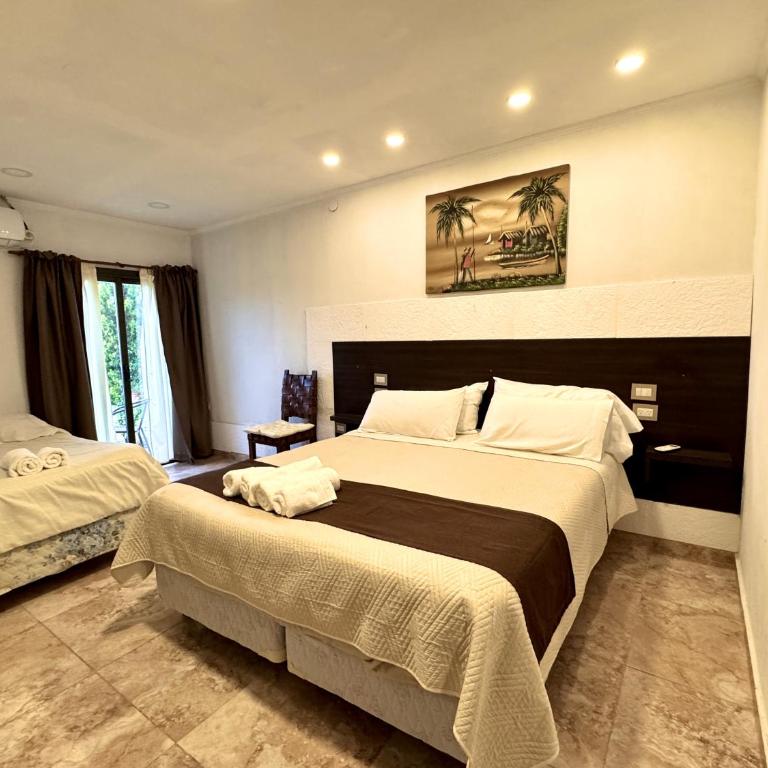 Vivaldi Suites - Double Room with Mountain View - 17