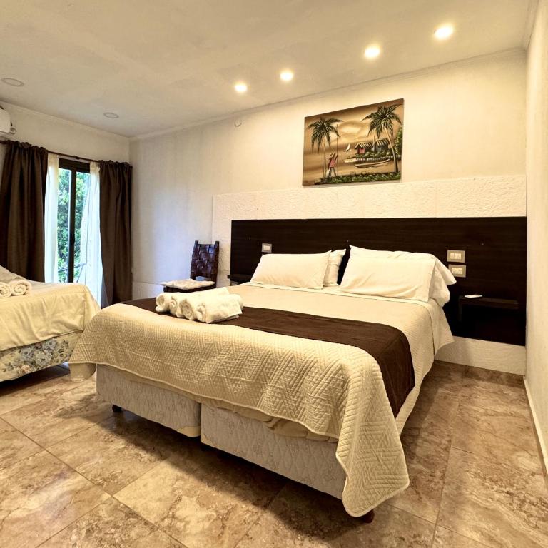 Vivaldi Suites - Double Room with Mountain View - 13