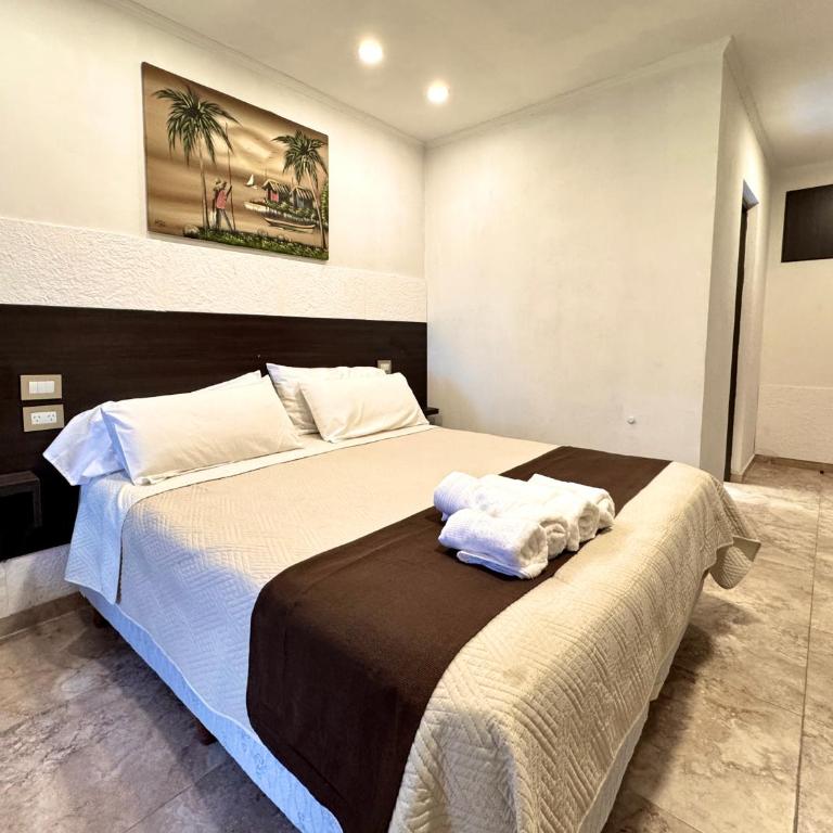 Vivaldi Suites - Double Room with Mountain View - 18