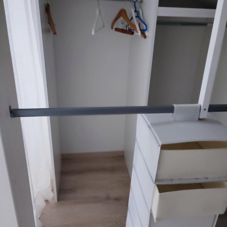 Location de charme T3 au 2e étage et dernier étage - Apartamento de 2 dormitorios - 39