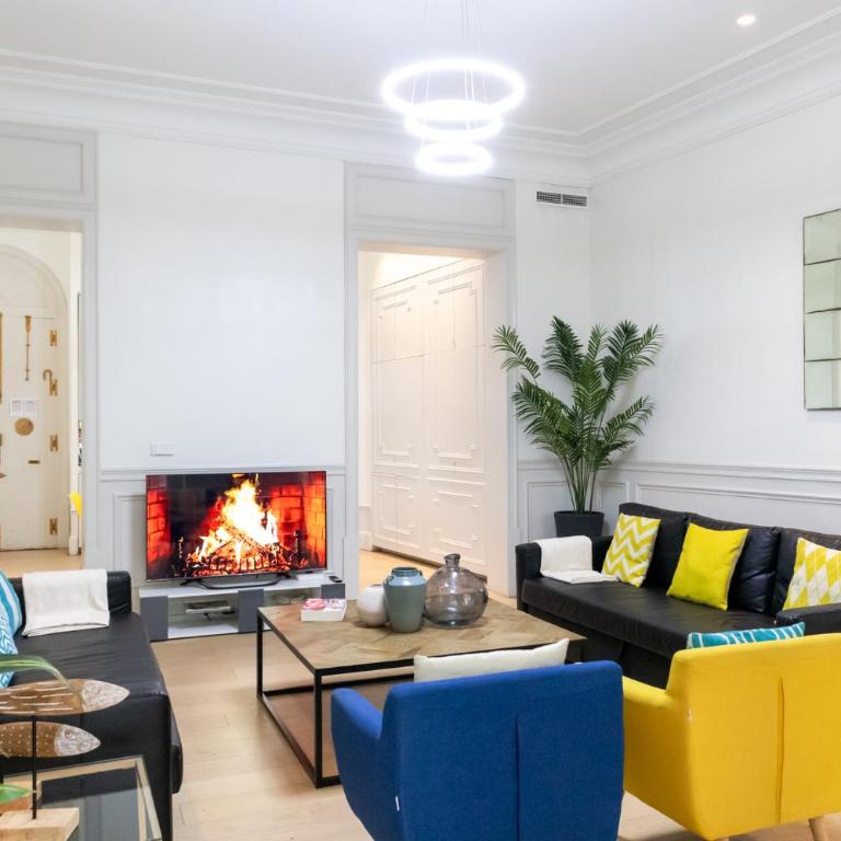 Ever House - CHUECA-GRAN VIA - Three-Bedroom Apartment - 12
