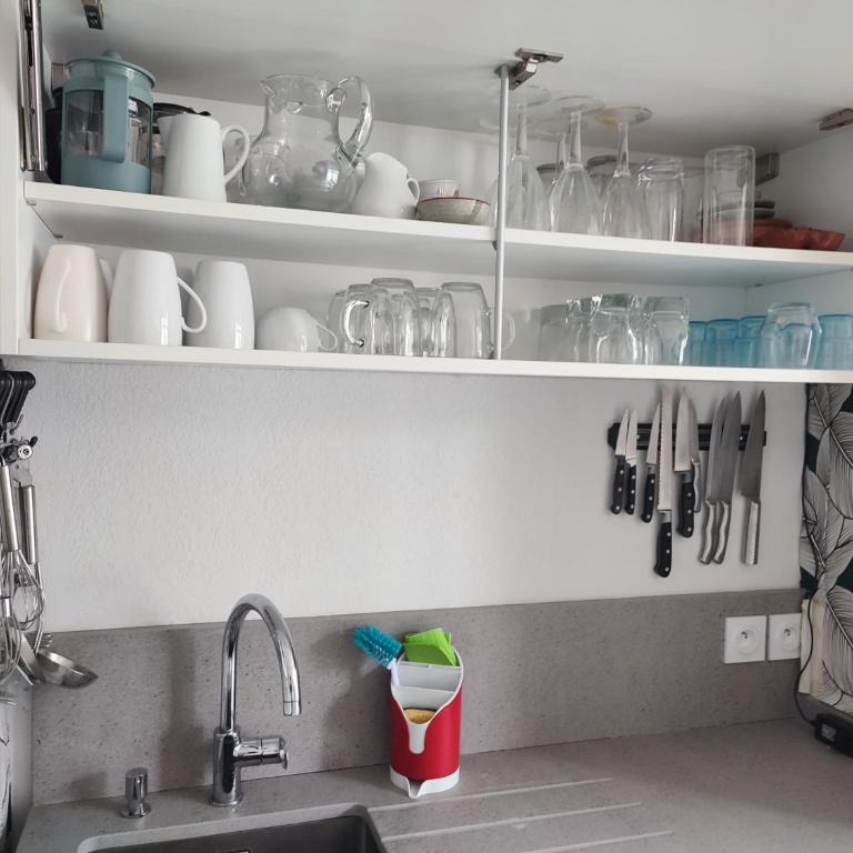 Location de charme T3 au 2e étage et dernier étage - Apartamento de 2 dormitorios - 13