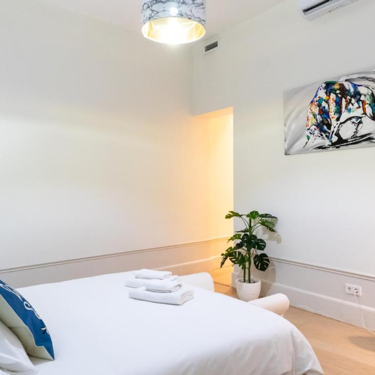 Ever House - CHUECA-GRAN VIA - Three-Bedroom Apartment - 53