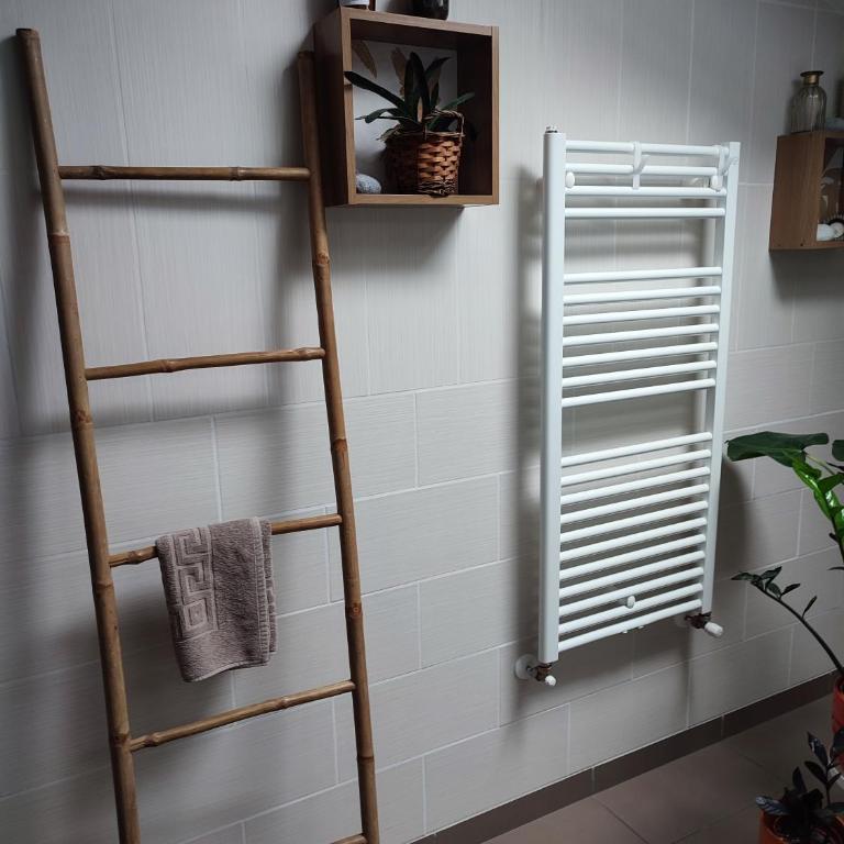 Location de charme T3 au 2e étage et dernier étage - Apartamento de 2 dormitorios - 27