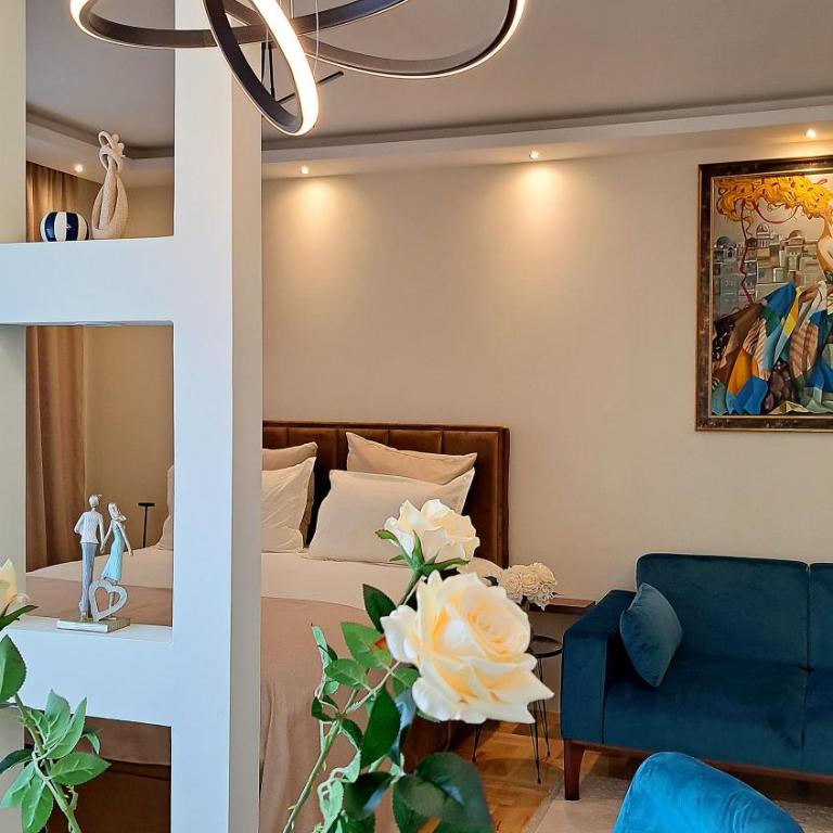 Jacuzzi Life - One-Bedroom Apartment - 24