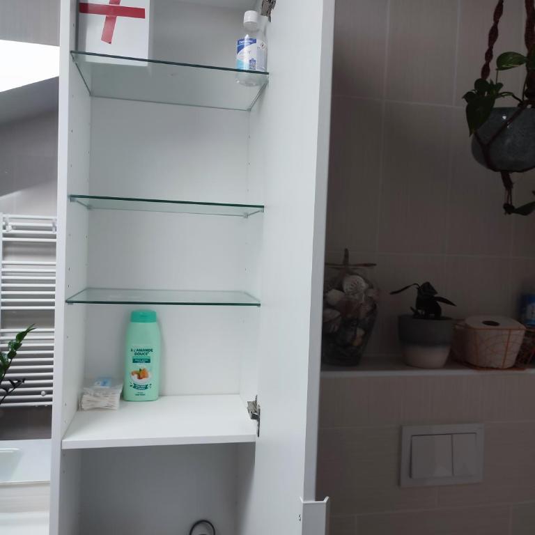 Location de charme T3 au 2e étage et dernier étage - Apartamento de 2 dormitorios - 29