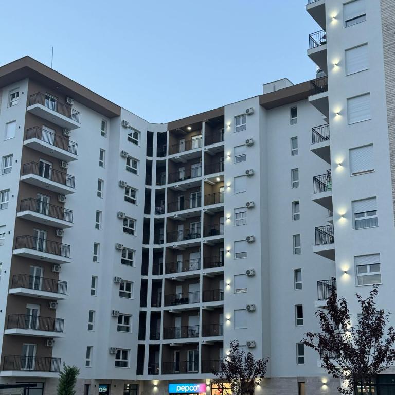 Imperial Lux Apartment - One-Bedroom Apartment - 71