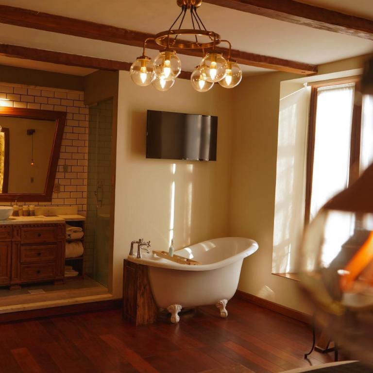 On Hotel Boutique - Habitación Doble Deluxe con bañera - 9