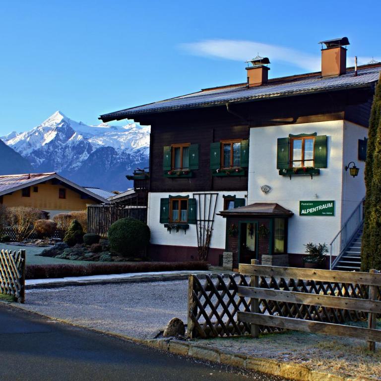 Pension Alpentraum - Dreibettzimmer - 1