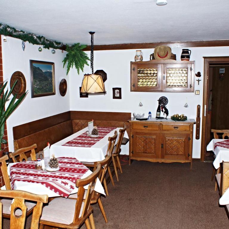Pension Alpentraum - Dreibettzimmer - 6