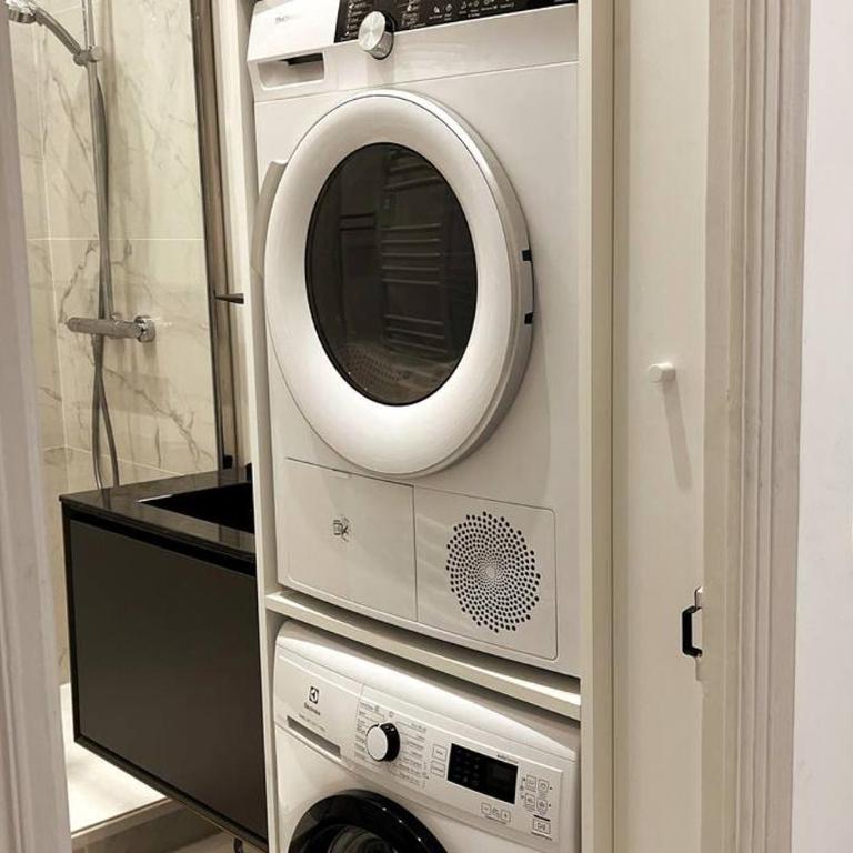 Superbe 4 pièces 75 m carrés pour 2 à 6 personnes Centre Parking 3 jours minimum - Appartement 2 Chambres - 15