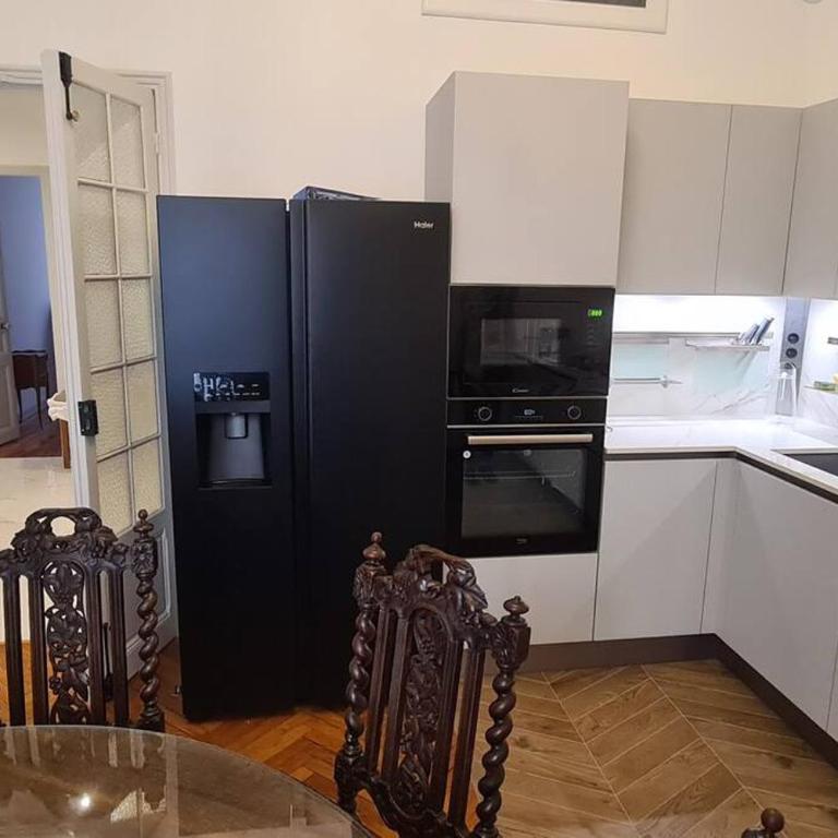 Superbe 4 pièces 75 m carrés pour 2 à 6 personnes Centre Parking 3 jours minimum - Appartement 2 Chambres - 5