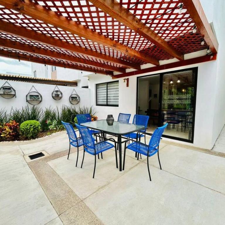 Casa en privada cerca de la playa y la Marina - Three-Bedroom Apartment - 8