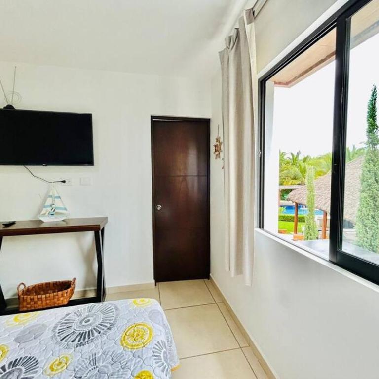 Casa en privada cerca de la playa y la Marina - Three-Bedroom Apartment - 15