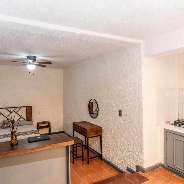 Estudio Vintage con Cocina, En Chapalita 2 - One-Bedroom Apartment - 22