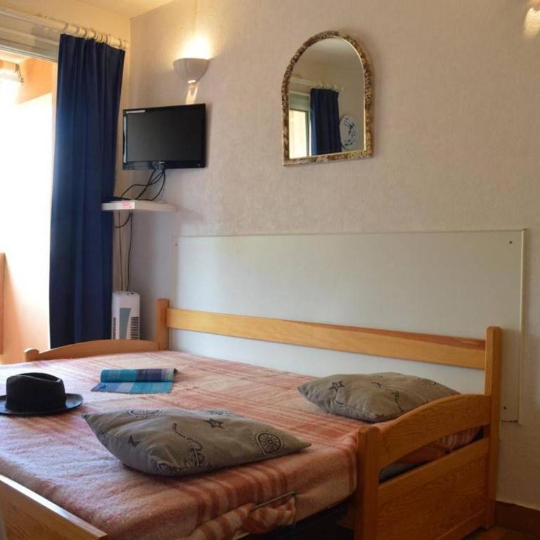 Studio cabine 4 pers avec piscine, tennis et accès direct plage - Bormes-les-Mimosas - FR-1-251-559 - Appartement - 6