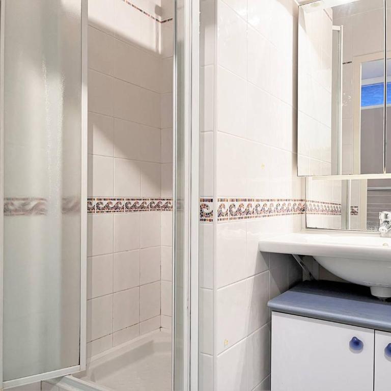 Appartement 6 couchages à 100m plage avec terrasse, parking, lave-linge et piste cyclable proche - FR-1-251-550 - Appartamento - 4