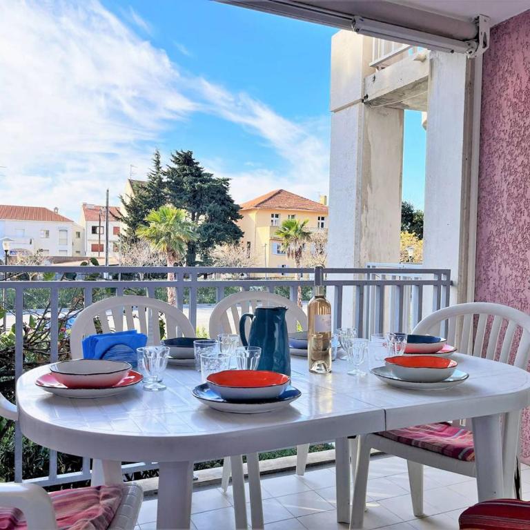 Appartement 6 couchages à 100m plage avec terrasse, parking, lave-linge et piste cyclable proche - FR-1-251-550 - Appartamento - 1