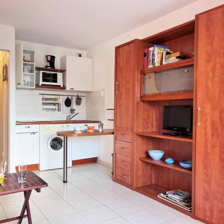 Appartement 6 couchages à 100m plage avec terrasse, parking, lave-linge et piste cyclable proche - FR-1-251-550 - Appartamento - 6