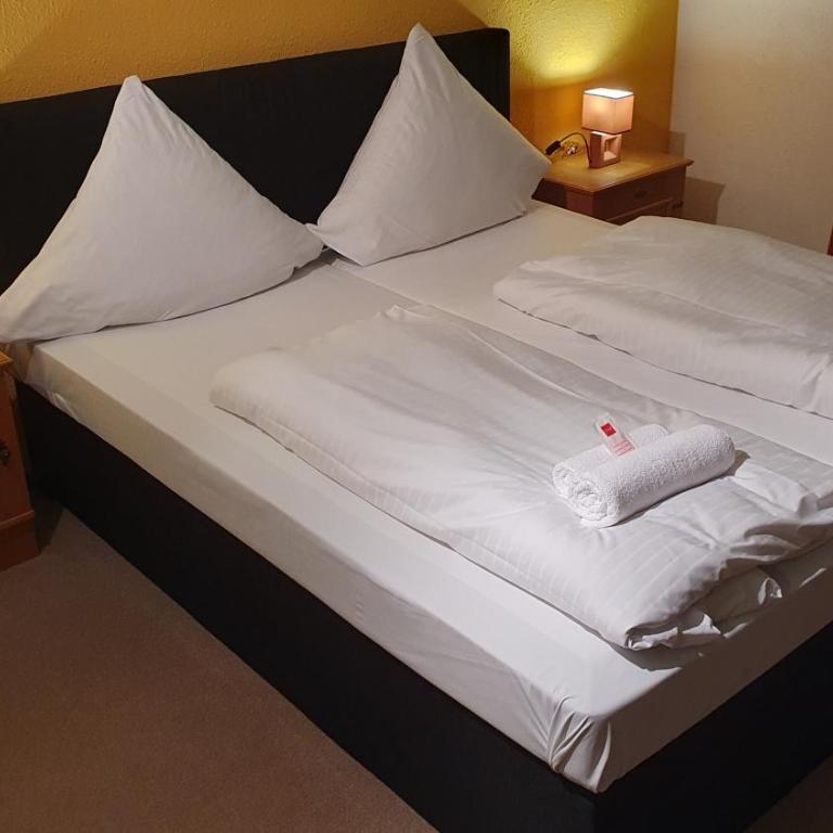 Hotel Waldhaus - Doppelzimmer - 1