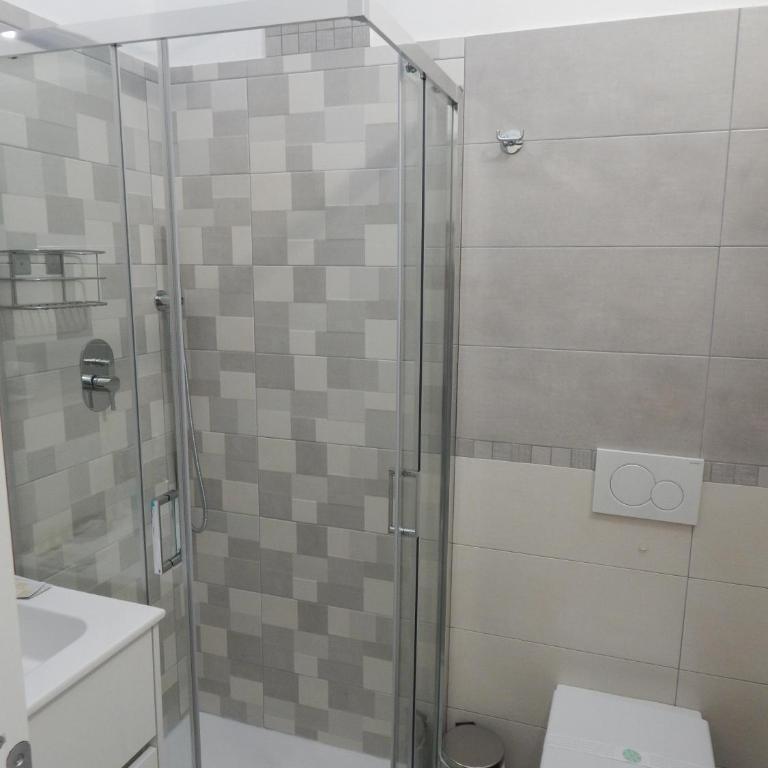 Bellini's House - Two-Bedroom Apartment with Terrace - 24