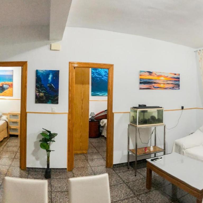 Casa Soto -Ubicacion privilegiada-Aparcamiento en tu puerta y acceso rapido a Servicios- Playas y Lugares de Interes- Netflix-Disney Plus-Prime-Full Sports TV - Casa de 3 dormitorios - 6