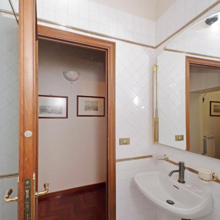 Classic roman home next to Popolo Square - Appartamento con 1 Camera da Letto - 17