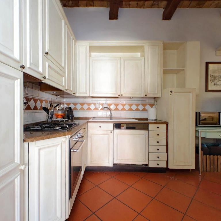 Classic roman home next to Popolo Square - Appartamento con 1 Camera da Letto - 9
