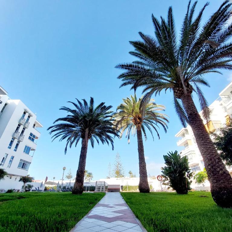 Apartamento céntrico con playa y piscina - Apartamento de 2 dormitorios - 13