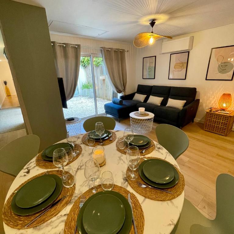 Patio - 2min gare - Local velos motos - clim - Villa 3 Chambres - 1